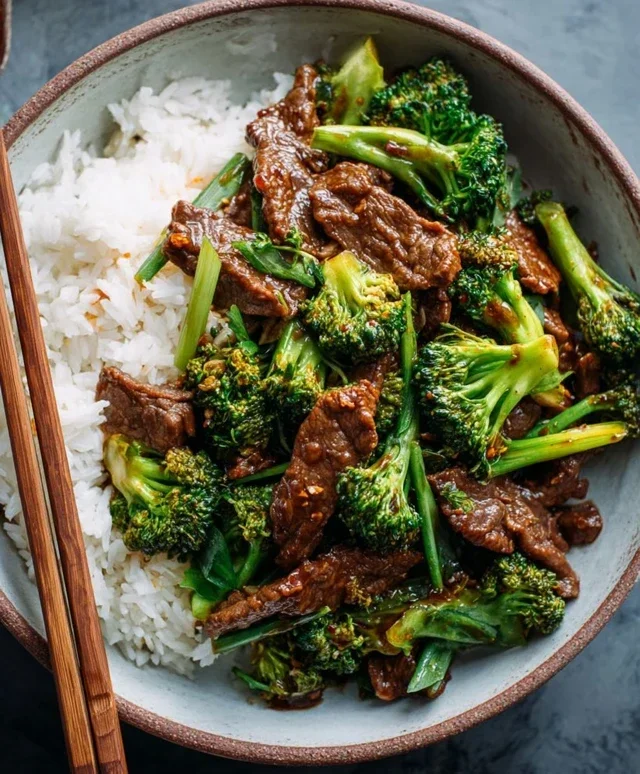 Chinese Beef and Broccoli (牛肉炒西兰花)